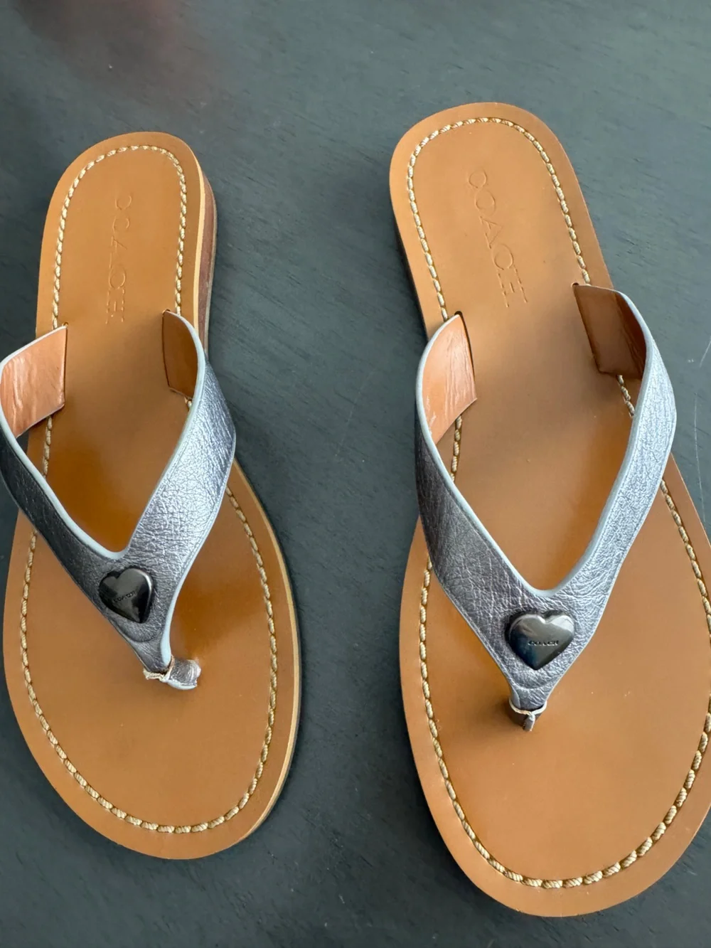 Coach Metallic Silver Heart-Detail Leather Flip Flop Sandals SZ 6.5